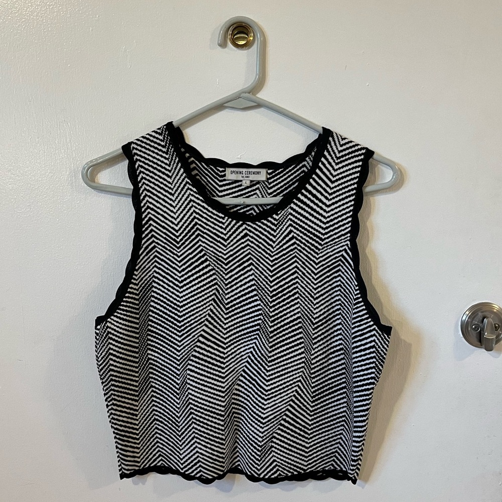 Opening Ceremony optical illusion crop tank with scallop edge size L